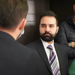 شروع درآمد دلاری با علی سیاه کلاه